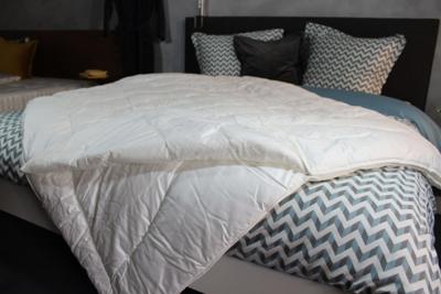 Tencel Dekbed - Zomerdekbed van Nuvaro 260 x 220 cm - Lits-jumeaux XL Tencel Dekbed - Zomerdekbed van Nuvaro 260 x 220 cm - Lits-jumeaux XL