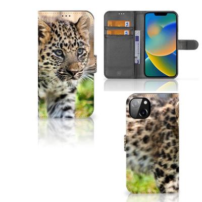 iPhone 14 Plus | Telefoonhoesje | Met pasjeshouder | Baby Luipaard iPhone 14 Plus | Telefoonhoesje | Met pasjeshouder | Baby Luipaard