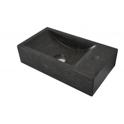 Natuursteen fontein Wiesbaden Recto 40x22x10cm (kraangat Recht) Natuursteen fontein Wiesbaden Recto 40x22x10cm (kraangat Recht)