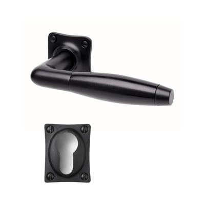 De Oude Deurklink Klassiek geveerd mat zwart vierkant en cilinderrozet De Oude Deurklink Klassiek geveerd mat zwart vierkant en cilinderrozet