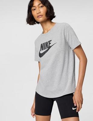Nike Essential Sportshirt Dames L/40. Nike Essential Sportshirt Dames L/40.