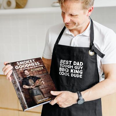 Smokey Goodness BBQ boek met naam en foto - Cadeaupakket voor papa's