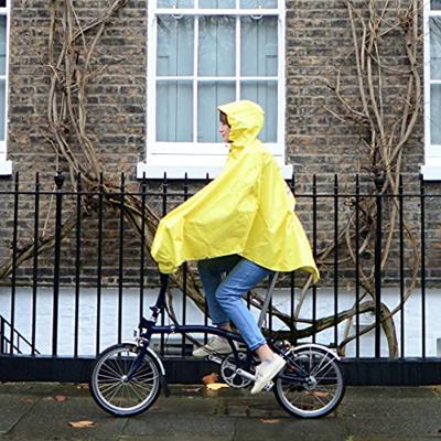 The Peoples Poncho 3.0 - Geel The Peoples Poncho 3.0 - Geel