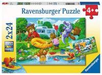 Ravensburger puzzel De familie beer gaat kamperen 2x24 stukjes - thumbnail