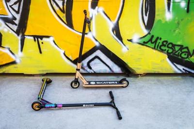 Rebel ZAB0120G - Skater Pro Freestyle stuntstep - Goud - thumbnail