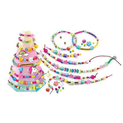 Clementoni - Crazy Chic - Eenhoorn creatieve doos - Creëer je kleurrijke kralenarmbanden met bedels en pompons - Vanaf 7 jaar