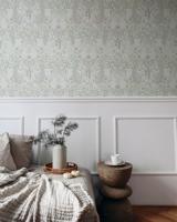 Dutch Wallcoverings Klara & Tove - Äng Light Green - Lichtgroen - thumbnail