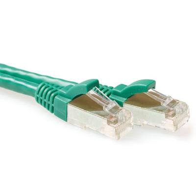 ACT Groene 15 meter SFTP CAT6A patchkabel snagless met RJ45 connectoren