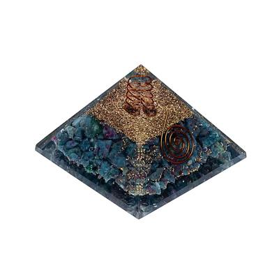 Orgoniet Piramide Robijn in Kyaniet ( 7 x 7 x 6 cm) Orgoniet Piramide Robijn in Kyaniet ( 7 x 7 x 6 cm)