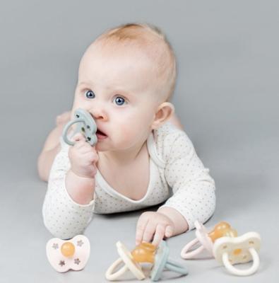 Hevea fopspeen orthodontisch natuurrubber Milky White 0-3 mnd