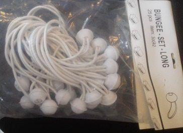 Elastiek met Balletjes kort voor bevestiging PVC zeilen wit