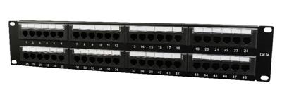 Cat5e 48-poorts patchpanel met kabelorganizer Cat5e 48-poorts patchpanel met kabelorganizer