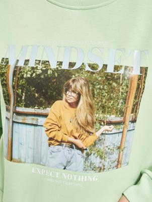 ONLY sweater ALMA met printopdruk groen ONLY sweater ALMA met printopdruk groen