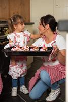 Clayre & Eef Pannenlap 20x20 cm Rood Wit Katoen Vierkant Cupcakes - thumbnail