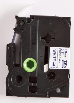 Brother TZe-FA4B Labeltape textiel ongelamineerd Tapekleur: Wit Tekstkleur: Blauw 18 mm 3 m