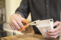 Fiskars 1000819 Huishoudschaar Rechtshandig 180 mm Oranje - thumbnail