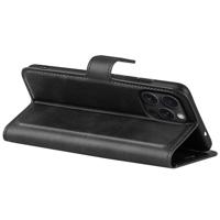 Casecentive Leren Wallet case met sluiting iPhone 16 Pro zwart - thumbnail