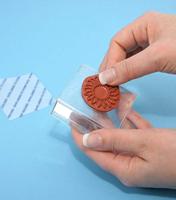 Tsukineko • tack 'n peel herbruikbaar plakvel - thumbnail