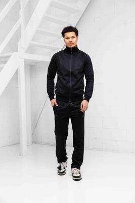 Cruyff Obsidian Trainingspak Heren Zwart - Maat S - Kleur: Zwart | Soccerfanshop Cruyff Obsidian Trainingspak Heren Zwart - Maat S - Kleur: Zwart | Soccerfanshop