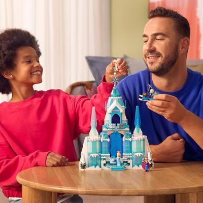 LEGO® Disney Frozen 43244 Elsa's ijspaleis LEGO® Disney Frozen 43244 Elsa's ijspaleis