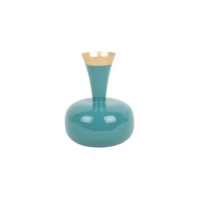 present time - Vase Yara