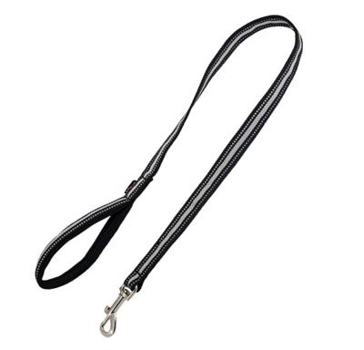 Jack and Vanilla Zwarte hondenriem met gevoerd handvat - Reflecterend - Lengte 100 cm Jack and Vanilla Zwarte hondenriem met gevoerd handvat - Reflecterend - Lengte 100 cm