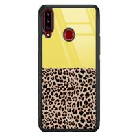 Samsung Galaxy A20s glazen hardcase - Luipaard geel - thumbnail
