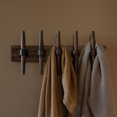 Dutchbone Kapstok 'Jakub' Met 5 haken, Mangohout, kleur Bruin Dutchbone Kapstok 'Jakub' Met 5 haken, Mangohout, kleur Bruin