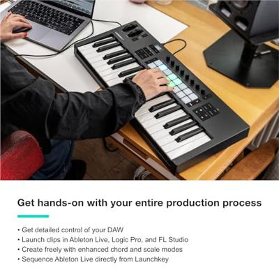 Novation Launchkey 37 MK4 USB/MIDI keyboard
