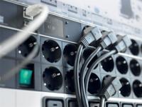 Bachmann 333.410 19 inch Stekkerdoos voor patchkast 1 HE Geaarde contactdoos Rood, Aluminium - thumbnail