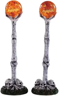 Lighted lantern bone post set of 2 b/o (4.5 Spooky Town Kerstfiguur LEMAX - Lemax
