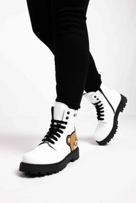 Moschino Laarzen 76067 Dames/Kids Wit - Maat 38 - Kleur: Wit | Soccerfanshop Moschino Laarzen 76067 Dames/Kids Wit - Maat 38 - Kleur: Wit | Soccerfanshop