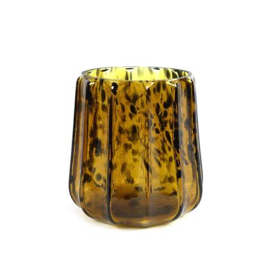 Theelichth luipard rond Espen M bruin