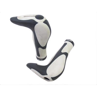 Handvatset X-act safety grip zwart/ wit 147mm Handvatset X-act safety grip zwart/ wit 147mm