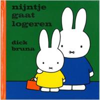 Nijntje gaat logeren (Hardback) - thumbnail