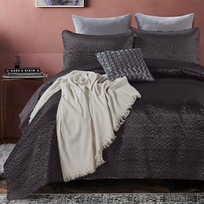 DreamHouse Bedding Bedsprei - Satin Orlando - Antraciet 260 x 250 + 2 kussenslopen DreamHouse Bedding Bedsprei - Satin Orlando - Antraciet 260 x 250 + 2 kussenslopen