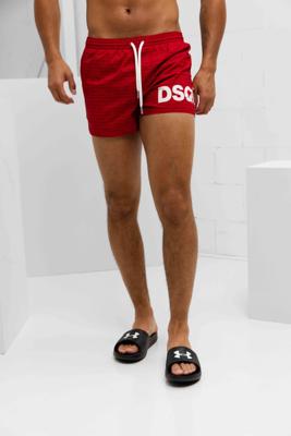 Dsquared2 All Over Print Zwembroek Heren Rood - Maat 48 - M - Kleur: Rood | Soccerfanshop Dsquared2 All Over Print Zwembroek Heren Rood - Maat 48 - M - Kleur: Rood | Soccerfanshop