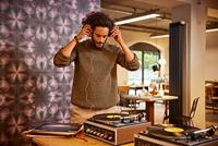 Livingwalls My Home My Spa paars behang | 386921 - thumbnail