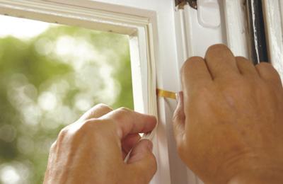 tesa E-PROFILE 05463-00121-00 Afdichtingstape tesamoll Bruin (l x b) 6 m x 9 mm 1 stuk(s)