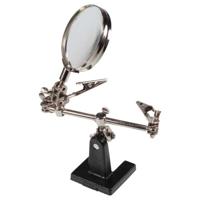 Derde hand met vergrootglas - thumbnail