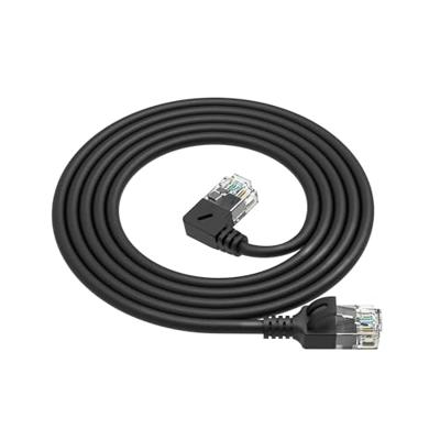 ACT Zwarte 1 meter U/UTP CAT6A LSZH slimline patchkabel met RJ45 connectoren. recht naar 90° haaks
