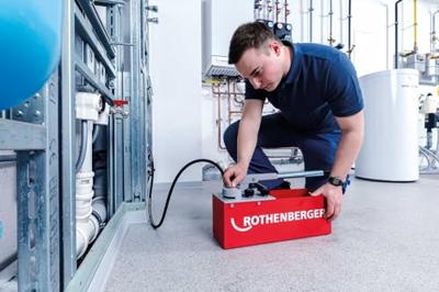 Rothenberger Testpomp | 0-60 bar R 1/2 inch | zuigvolume per hefslag ca. 45 ml | 1 stuk - 60200 - 60200 - thumbnail