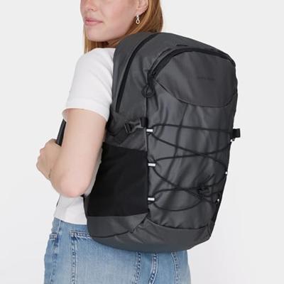 New Rebels Hugo Carmichael Waterdichte Rugtas: 26-liter rugzak Zwart