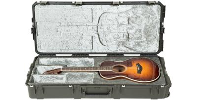 SKB iSeries 4217-30 waterdichte flightcase klass. gitaar