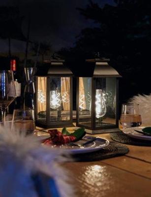 Luxform sfeerlamp Lantaarn T10 led 1,5V 14 x 28 cm glas zwart Luxform sfeerlamp Lantaarn T10 led 1,5V 14 x 28 cm glas zwart