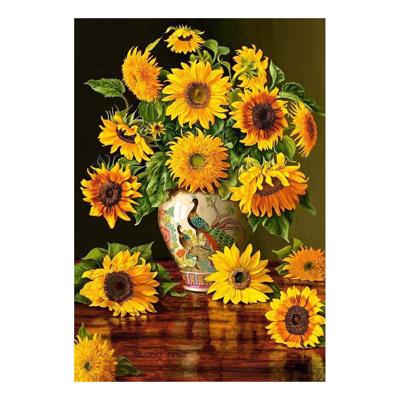 Castorland legpuzzel sunflowers in a peacock vase, 1000st. Castorland legpuzzel sunflowers in a peacock vase, 1000st.