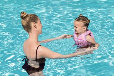 Bestway Disney Minnie Vest UPF 50+ 51 cm +1 to 3 Years Pool and Beach 09104