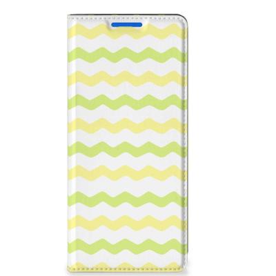 OPPO Reno 6 Pro Plus 5G | Hoesje met Magneet | Waves Yellow OPPO Reno 6 Pro Plus 5G | Hoesje met Magneet | Waves Yellow