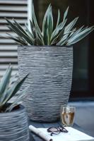 Capi nature elegant laag rib nl kunststof bloempot 34x46 cm warme taupe - thumbnail