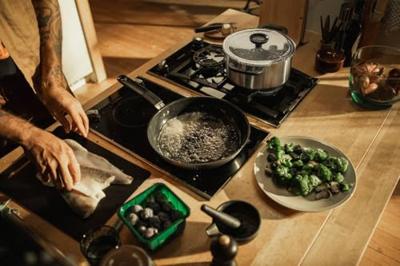Fiskars 1072311 Functionele vorm Pan 260 mm - thumbnail